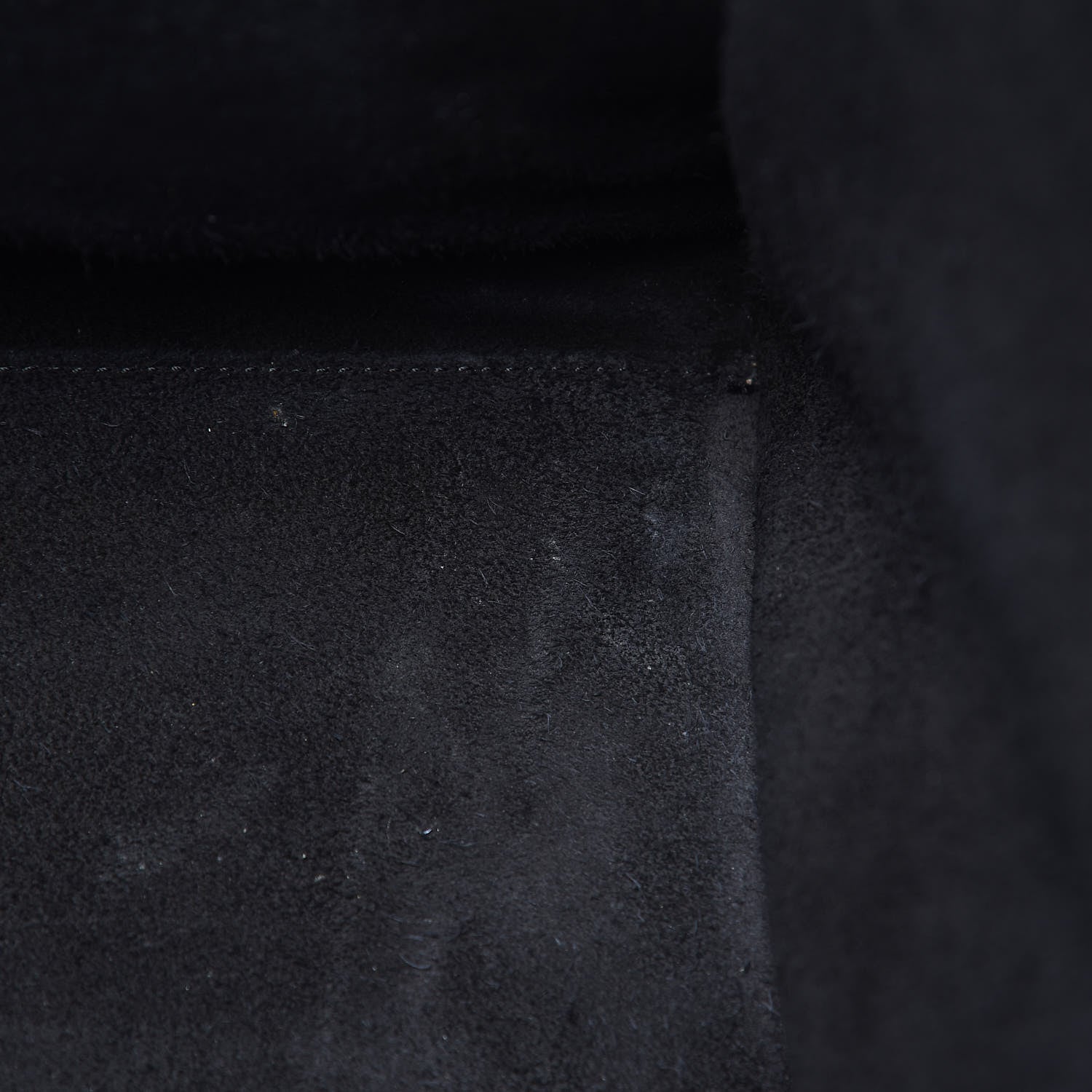 Celine Supple Calfskin Medium Phantom Luggage Black 17 of 21