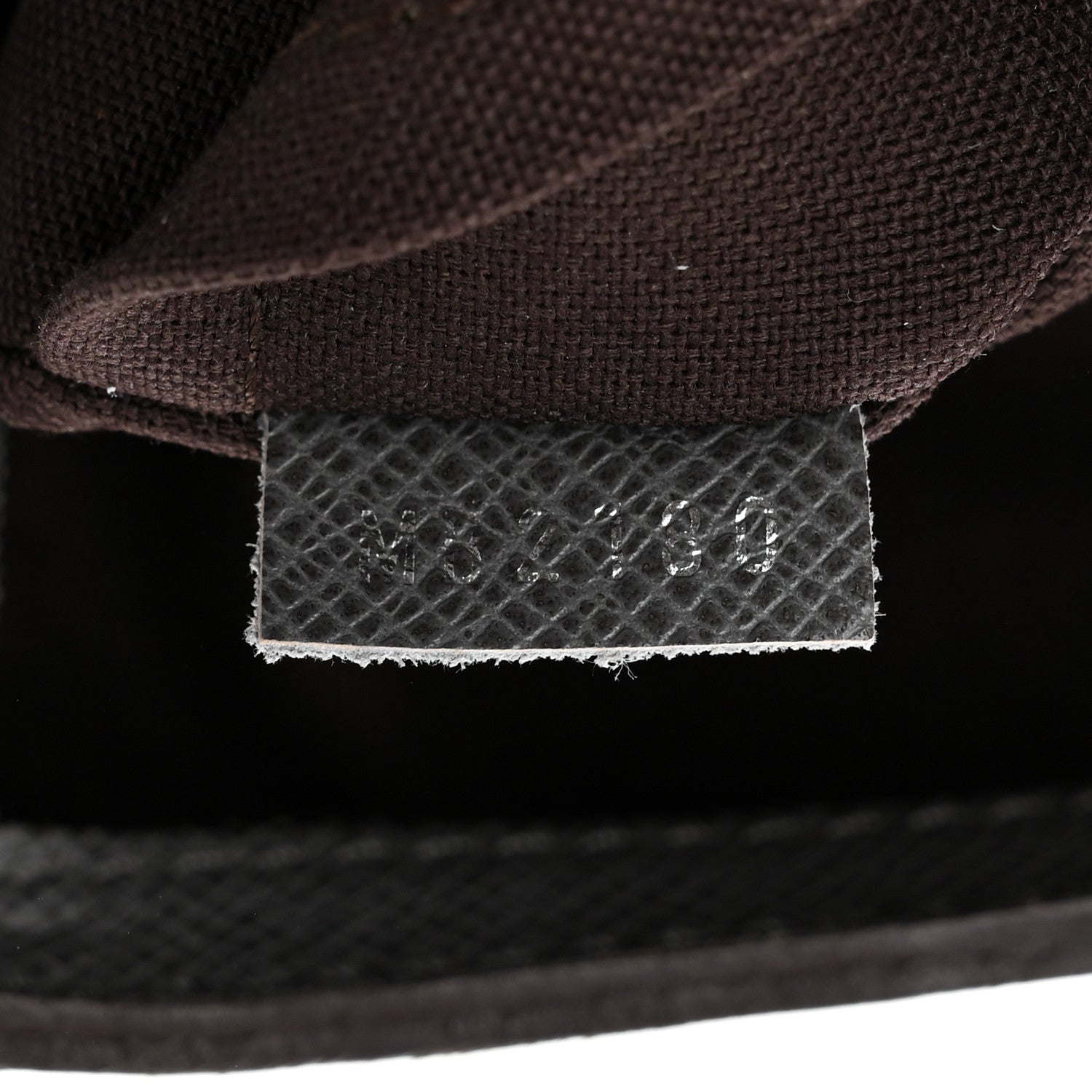 Louis Vuitton Taiga Sasha Messenger Glacier 7 of 14