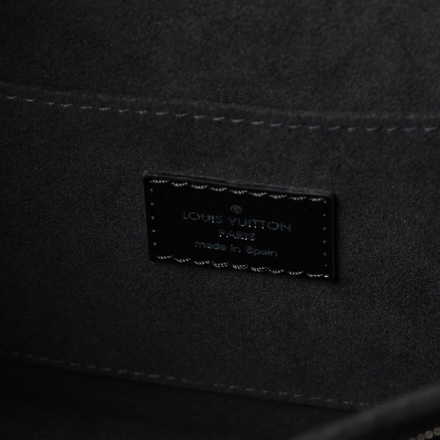 Louis Vuitton Reverse Monogram Giant Dauphine MM 8 of 10