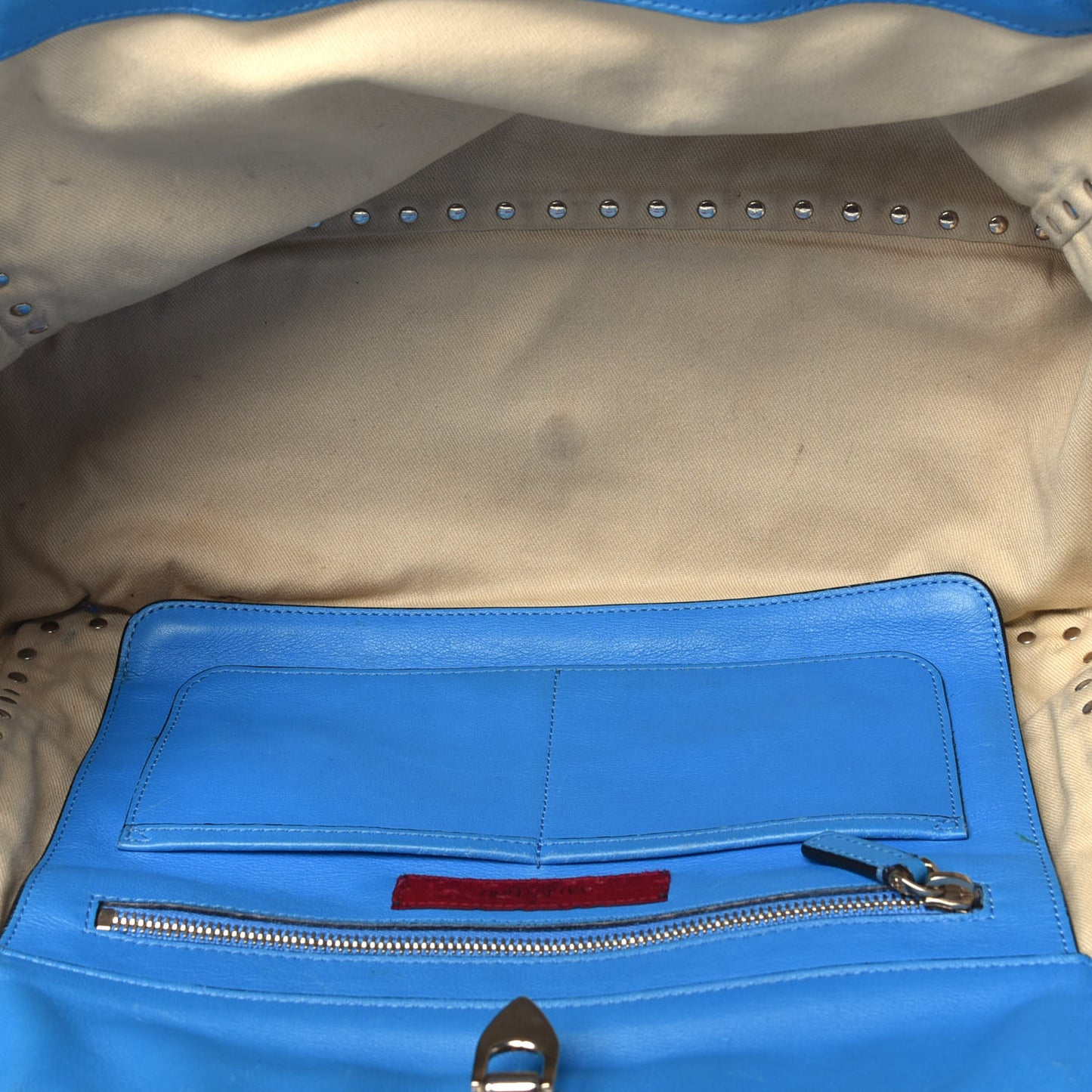 Vitello Medium Rockstud Tote Blue Fluo