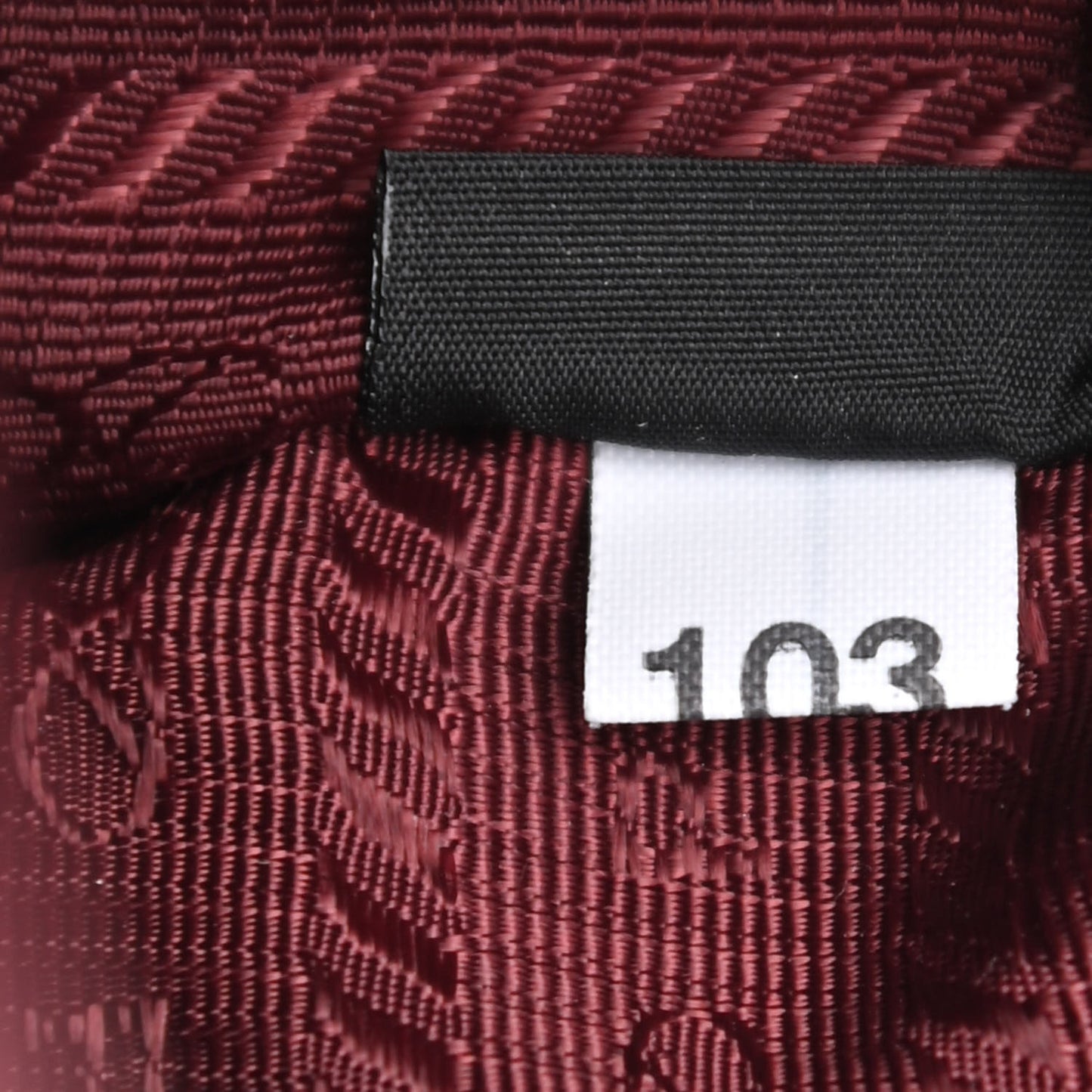 Tessuto Nylon Re-Edition 2005 Shoulder Bag Granato