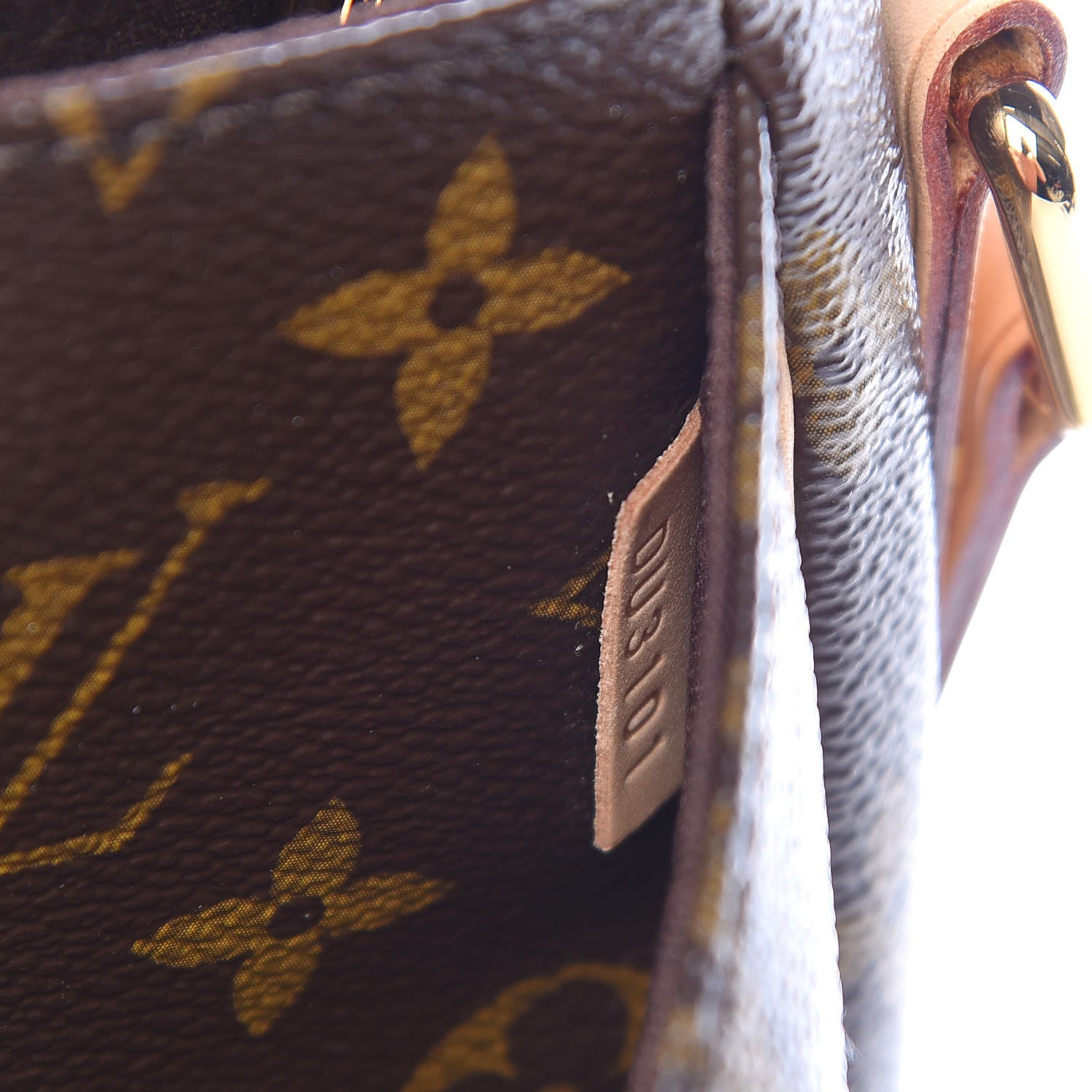 Louis Vuitton Monogram Menilmontant MM 7 of 10