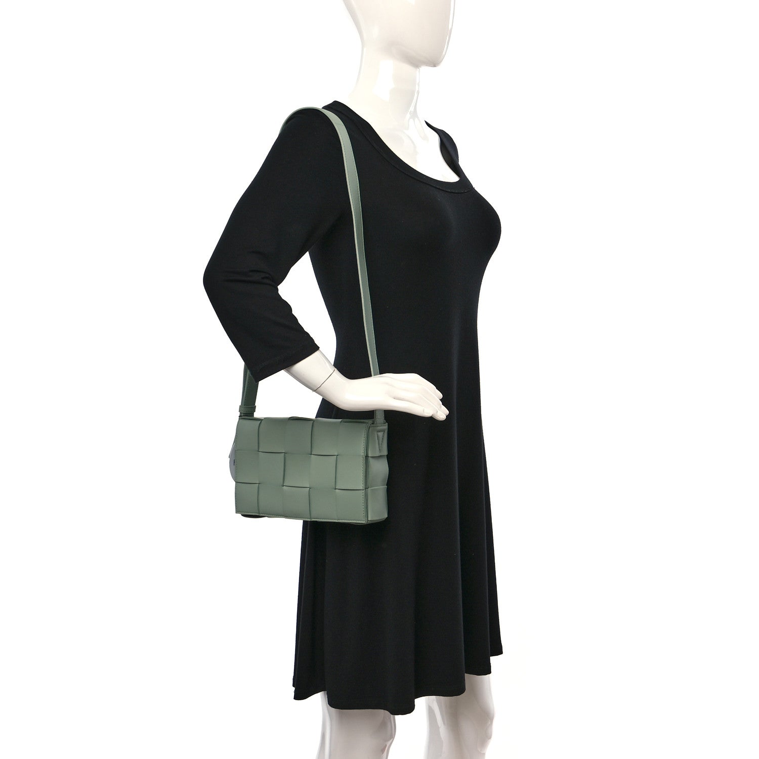 Bottega Veneta Lambskin Maxi Intrecciato Cassette Crossbody Bag New Sauge 2 of 9