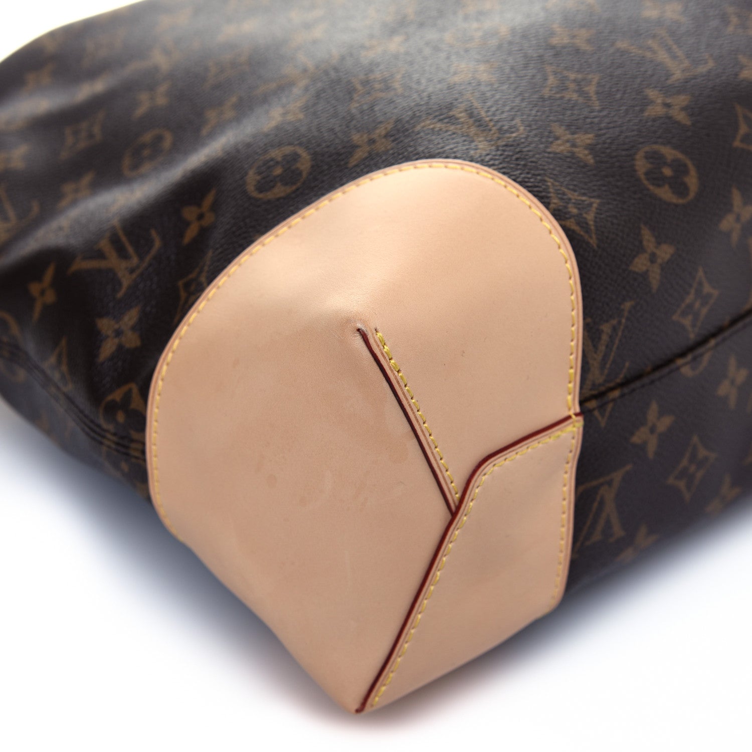 Louis Vuitton Monogram Berri MM 15 of 21