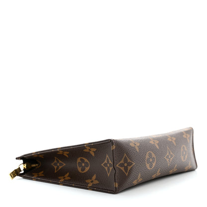 Louis Vuitton Monogram Toiletry Pouch 19 4 of 10