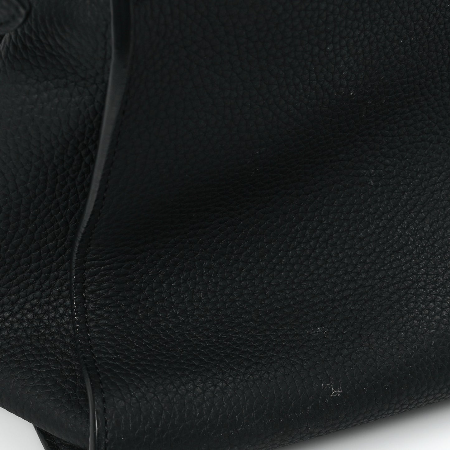 Matte Grained Calfskin Soft Margaux 15 Black