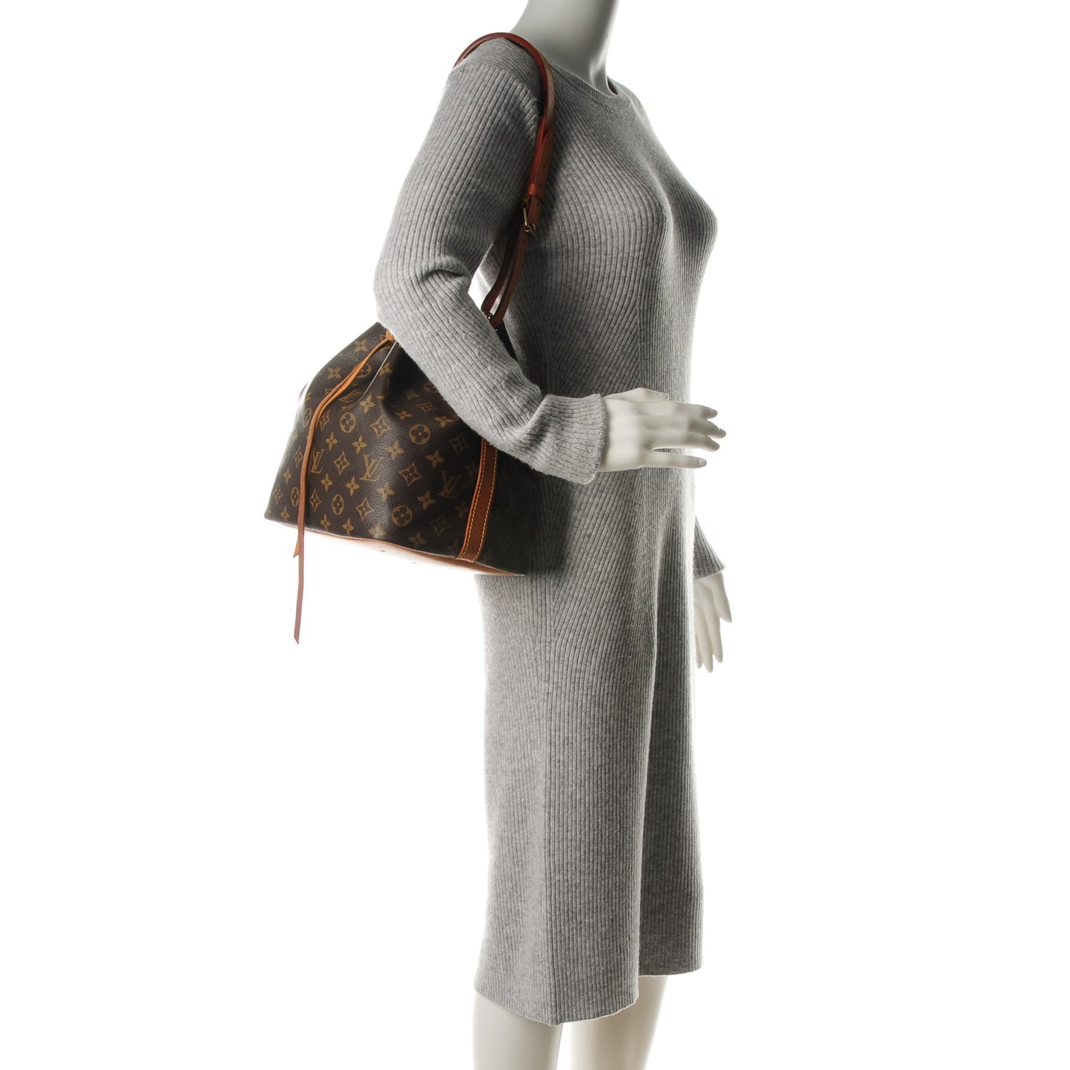 Louis Vuitton Monogram Petit Noe 2 of 10