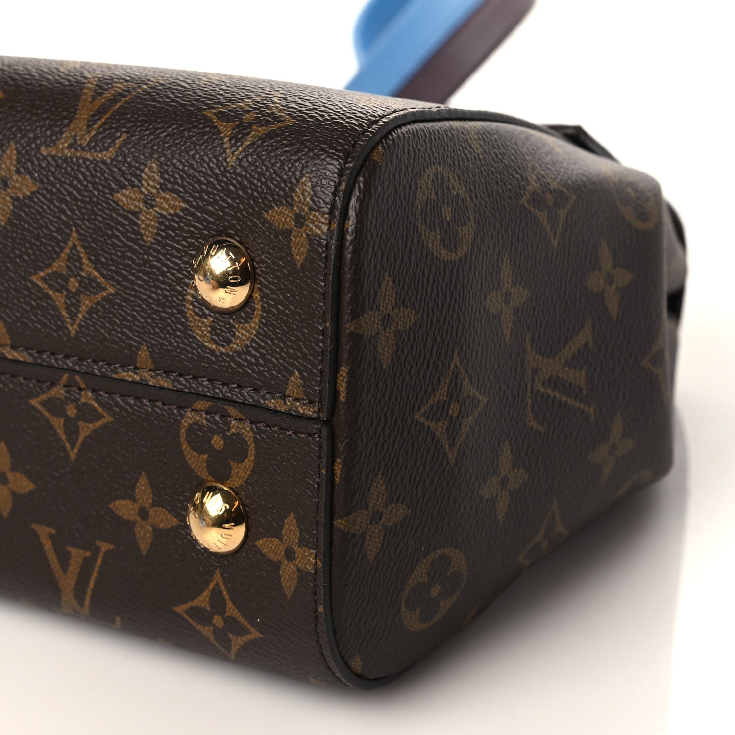 Louis Vuitton Monogram Cluny MM Blue Glacial 8 of 8