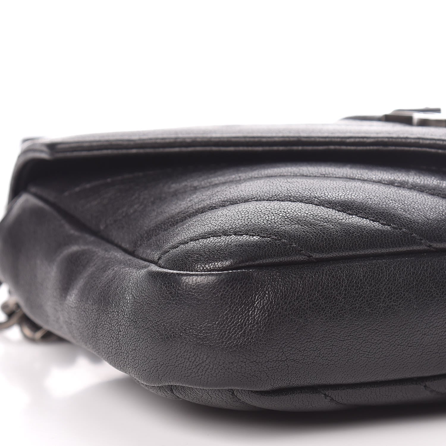 Saint Laurent Sheepskin Matelasse Chevron Monogram College Chain Wallet Black 12 of 14