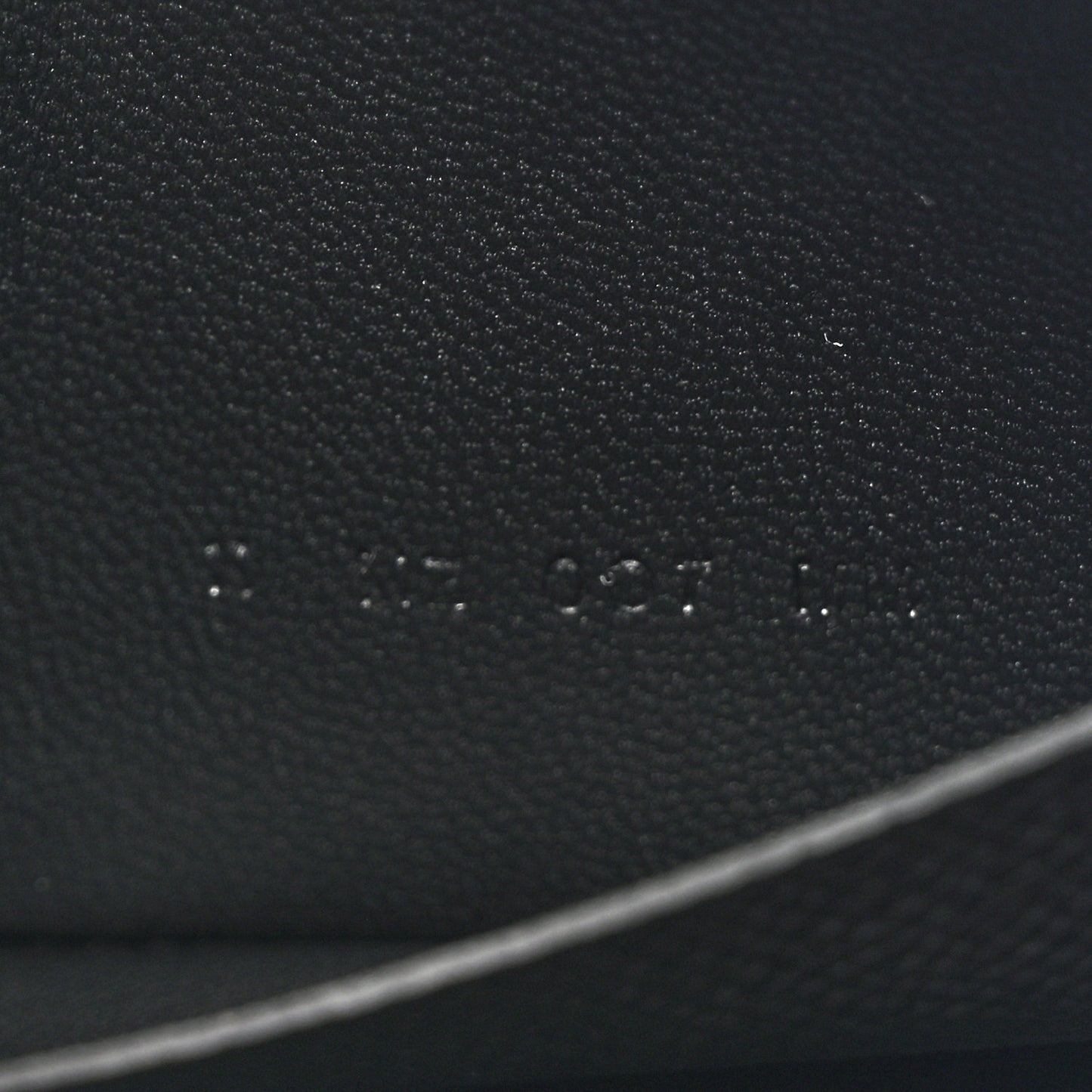 Epsom Constance Slim Wallet Black