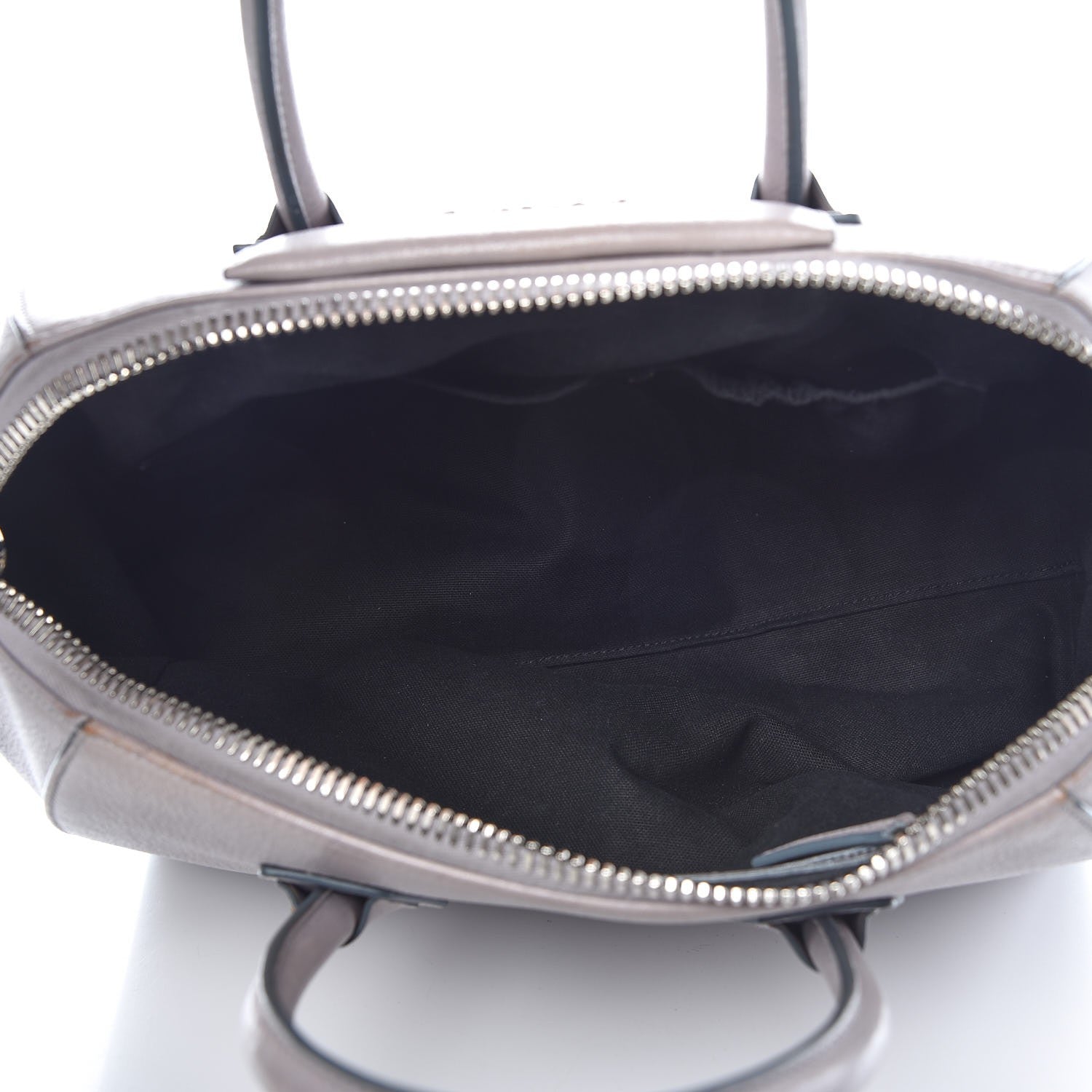 Givenchy Sugar Goatskin Medium Antigona Pearl Grey 6 of 19
