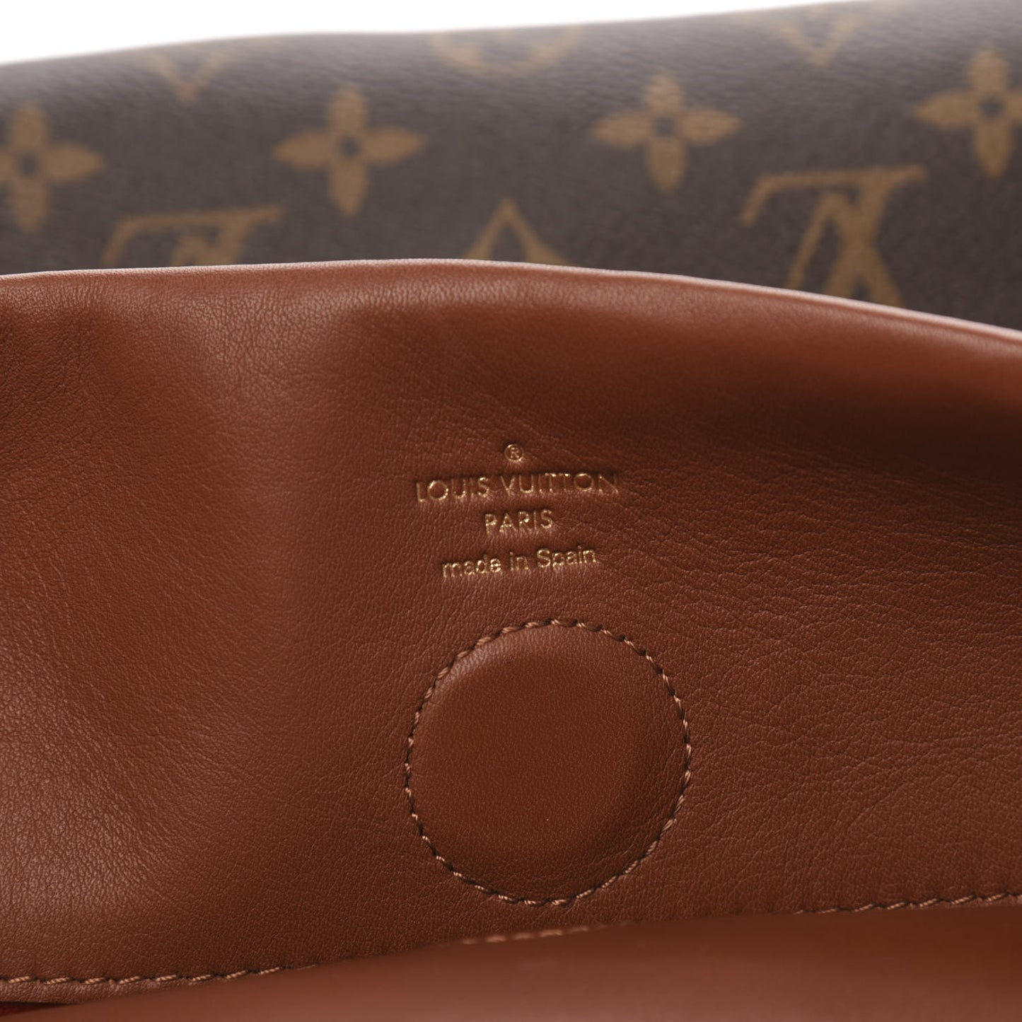 Monogram Tuileries Besace Caramel Rouge