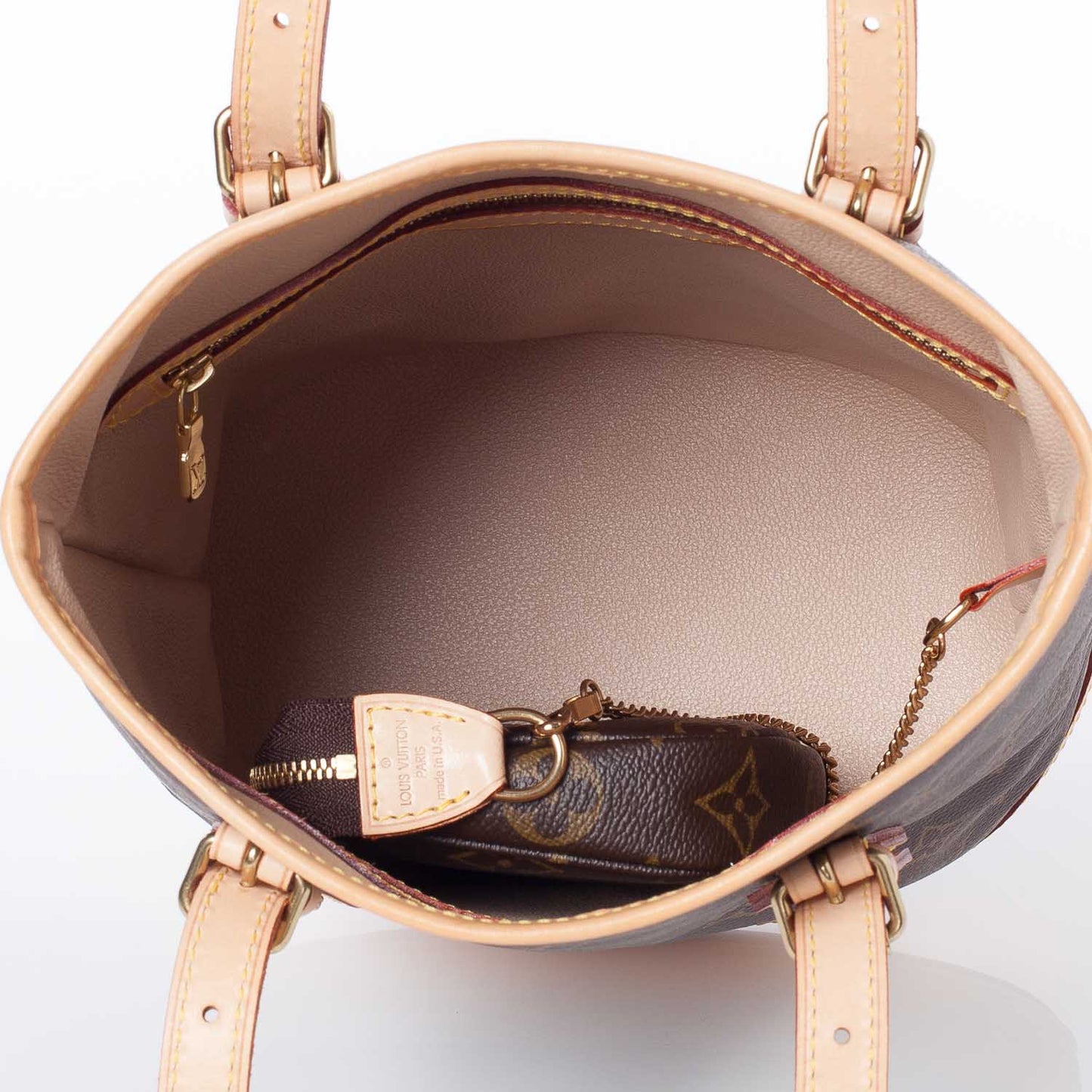 Monogram Petit Bucket 23