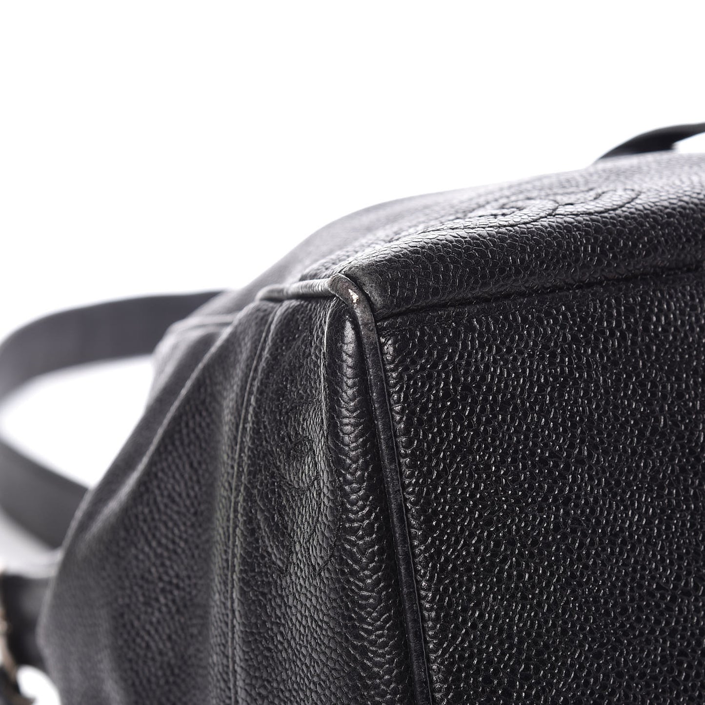 Caviar Drawstring Shoulder Bag Black