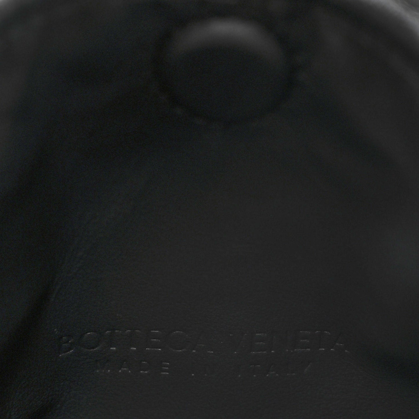 Calfskin Intrecciato Mini Hop Black