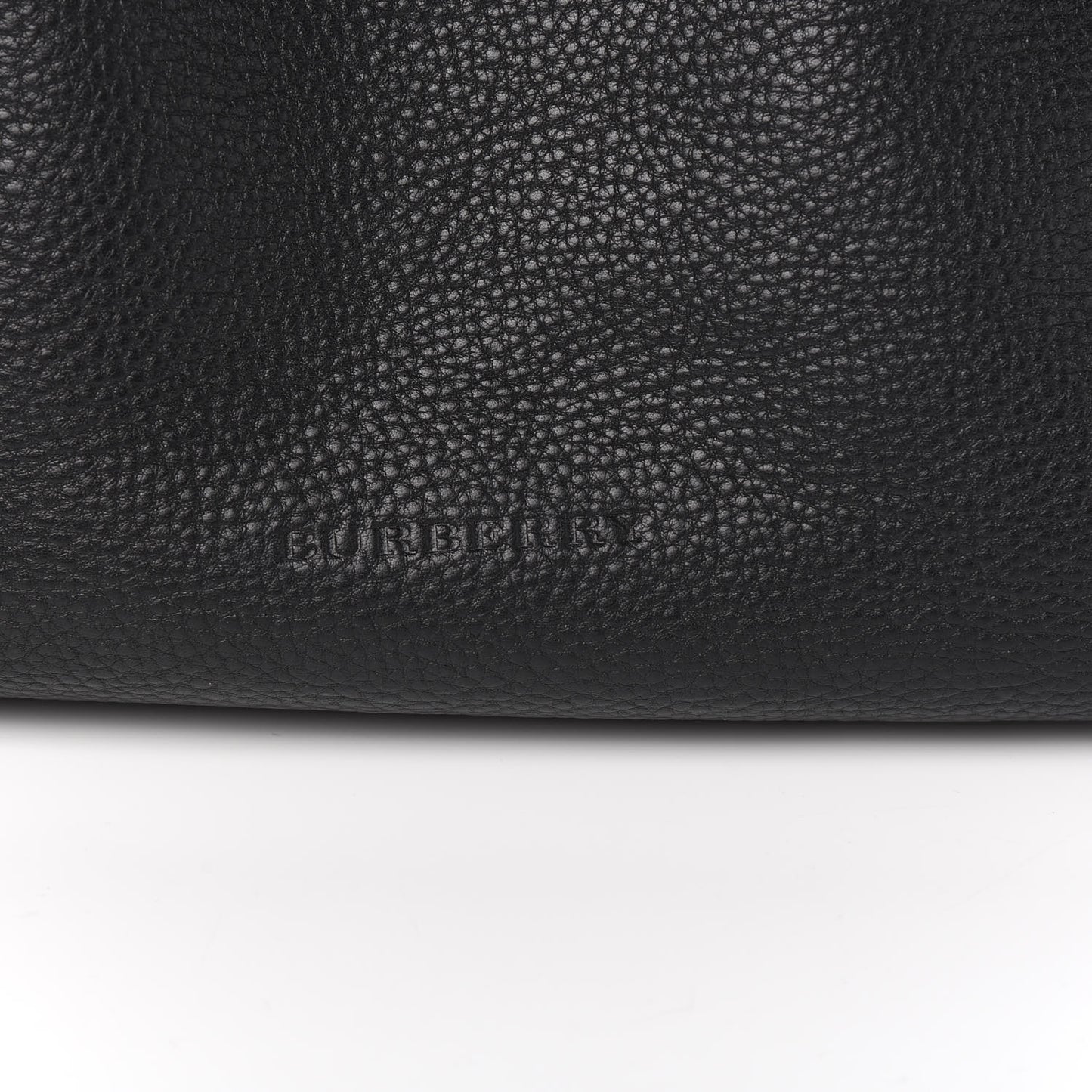 Grainy Calfskin House Check Medium Maidstone Black