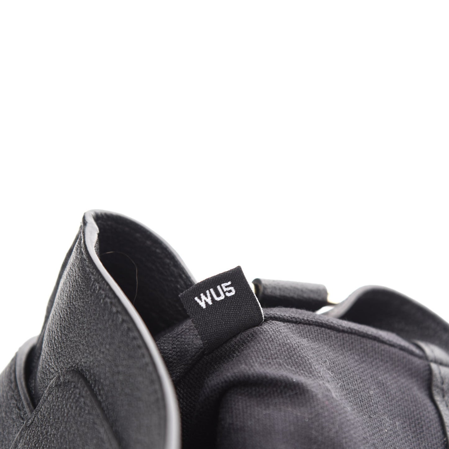 Polished Buffalo Medium Alexa Black