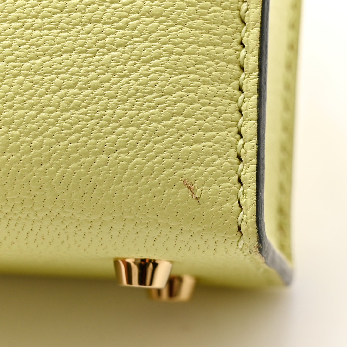 Chevre Mysore Mini Verrou Chaine Bag Jaune Bourgeon