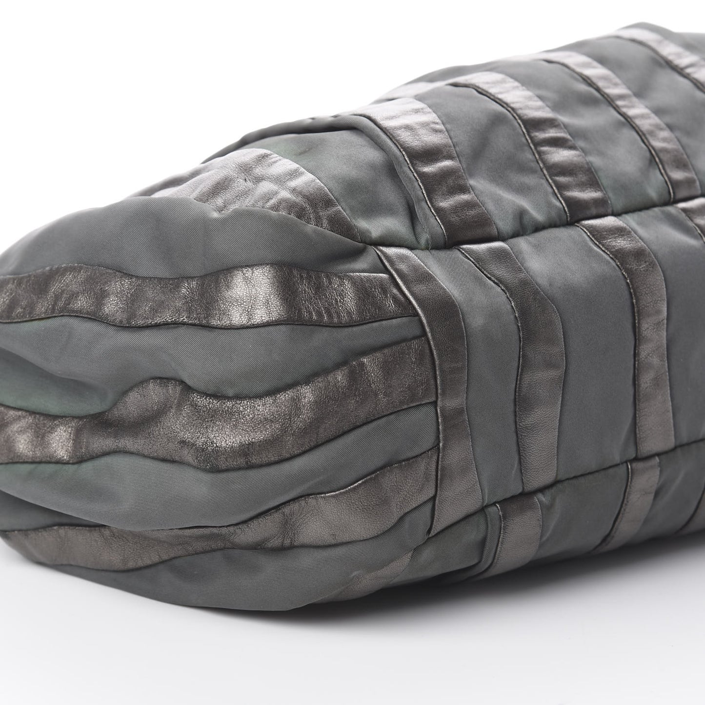 Metallic Nappa Tessuto Nylon Mordore Stripes Shoulder Bag Grey