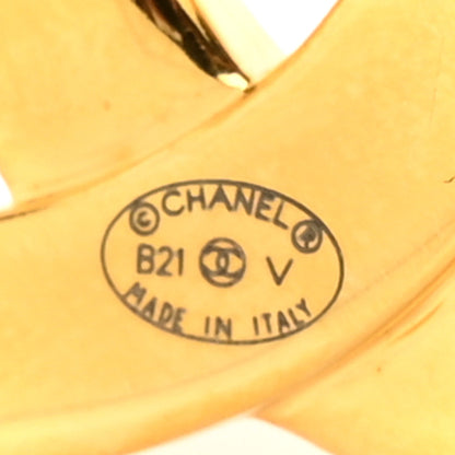 Chanel Metal Paris Button CC Large Brooch Gold 3 of 5