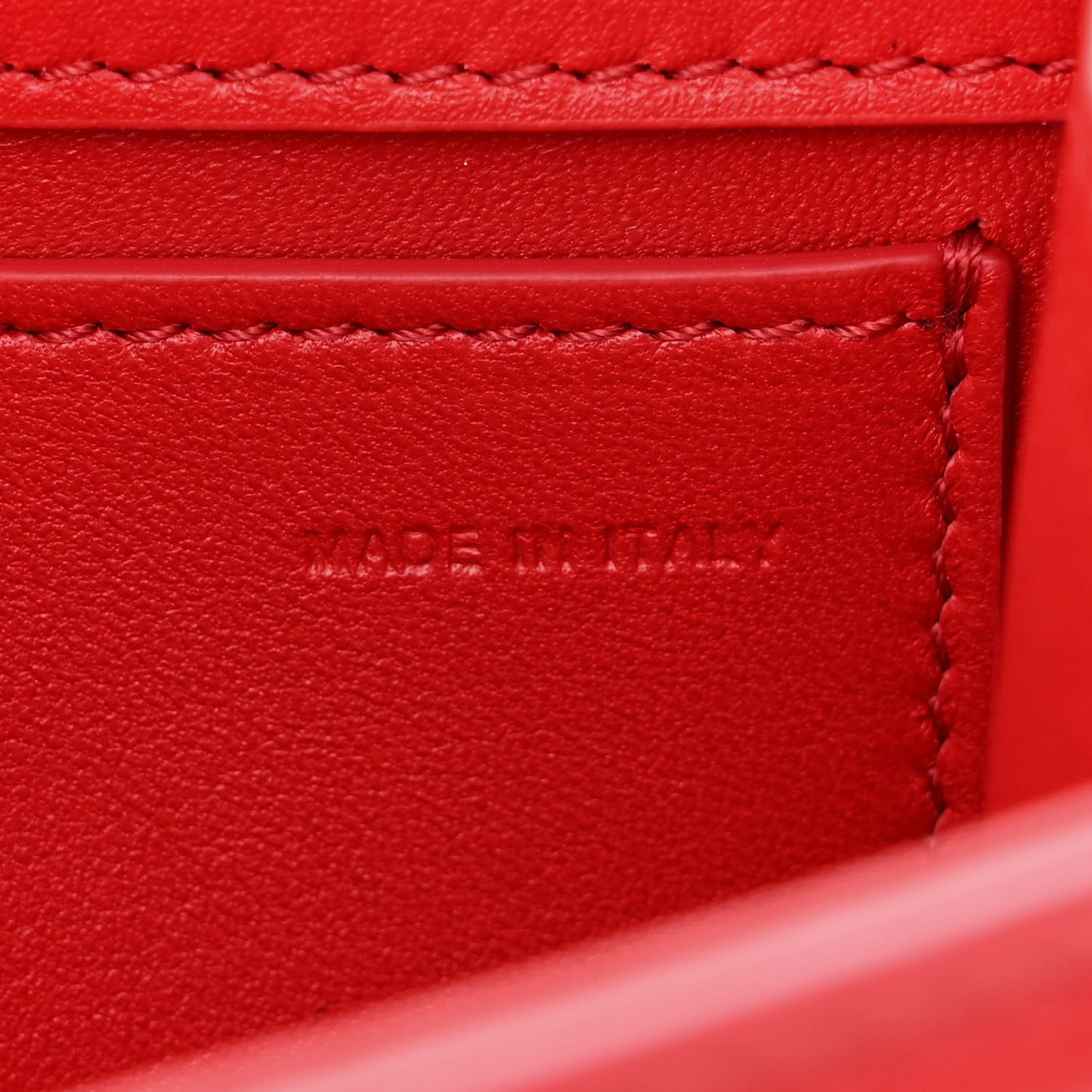 Calfskin Enamel Vlogo Small Loco Shoulder Bag Rouge Pur