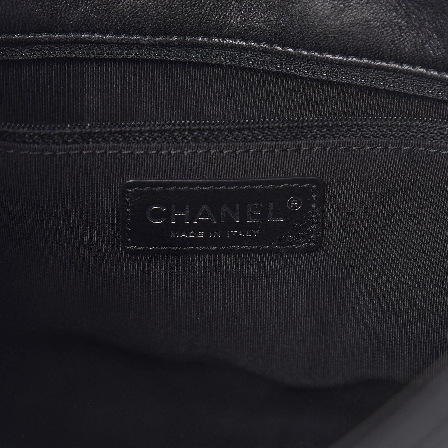 Lambskin Quilted Medium Urban Delight Tote Black