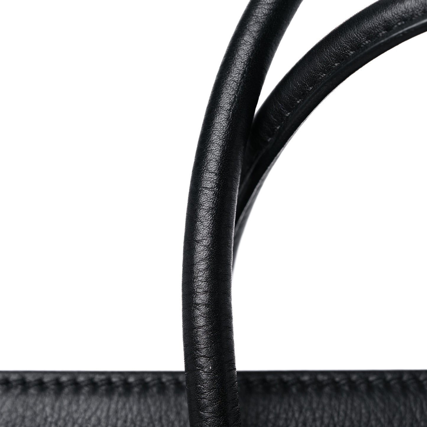 Grained Calfskin Medium Phantom Luggage Black