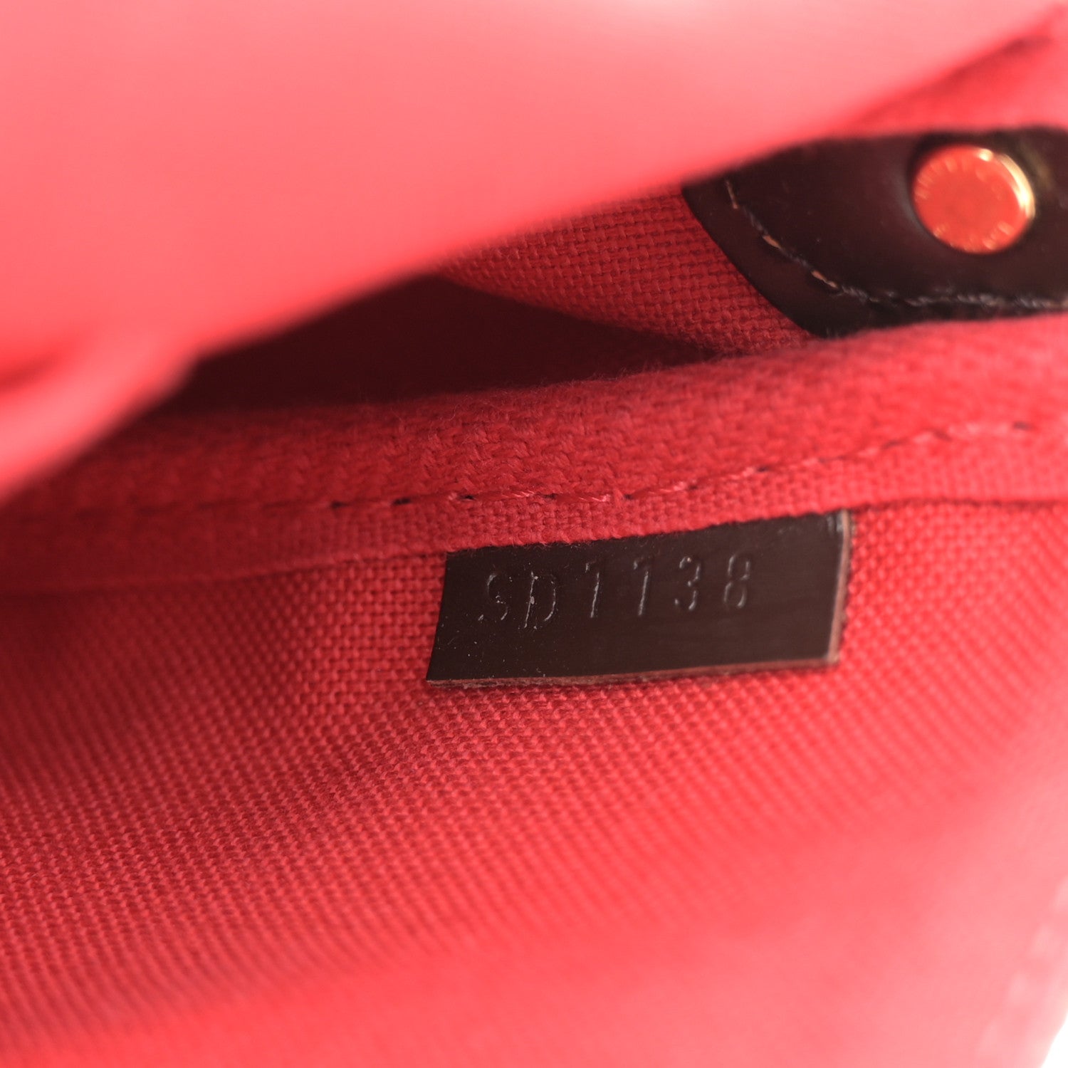 Louis Vuitton Damier Ebene Favorite MM 7 of 10