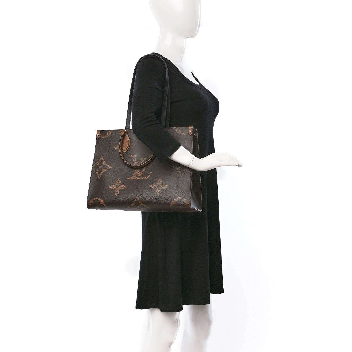 Reverse Monogram Giant Onthego MM