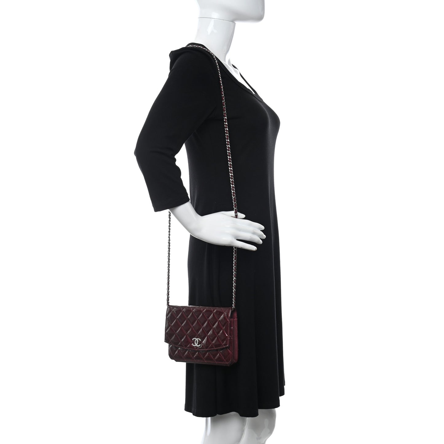 Patent Quilted Brilliant Wallet On Chain WOC Red