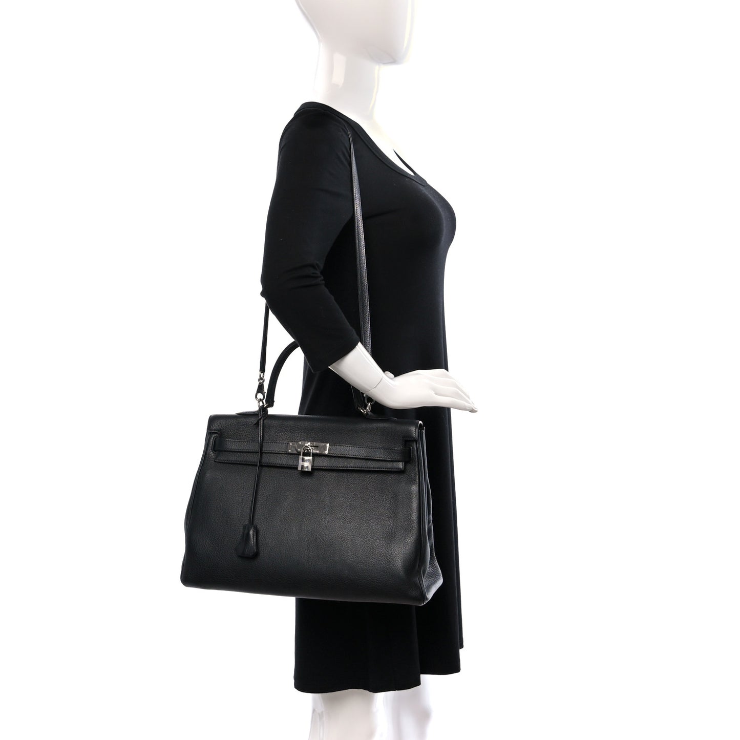 Taurillon Clemence Kelly Retourne 35 Black