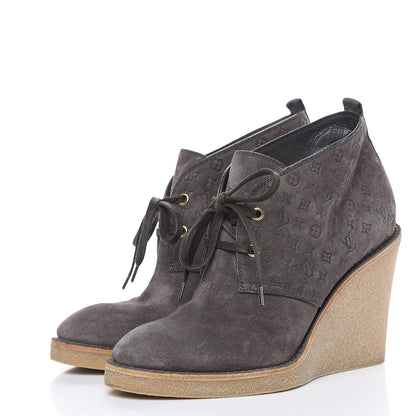 Louis Vuitton Monogram Embossed Suede Frosty Wedge Low Boots 38.5 Dark Grey 3 of 13