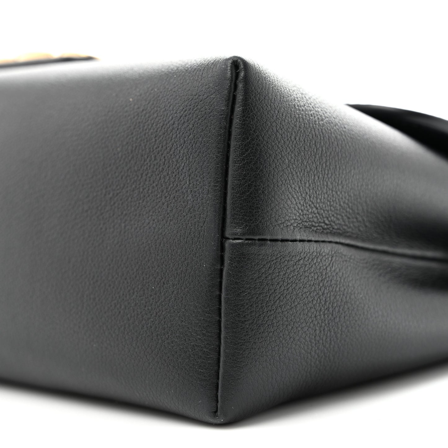 Supple Calfskin Medium Victoire Black