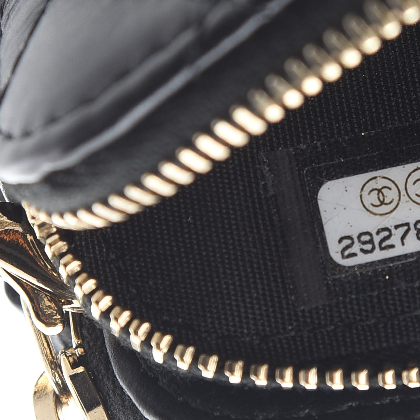 Calfskin Quilted Pearl Small Clutch With Chain Black