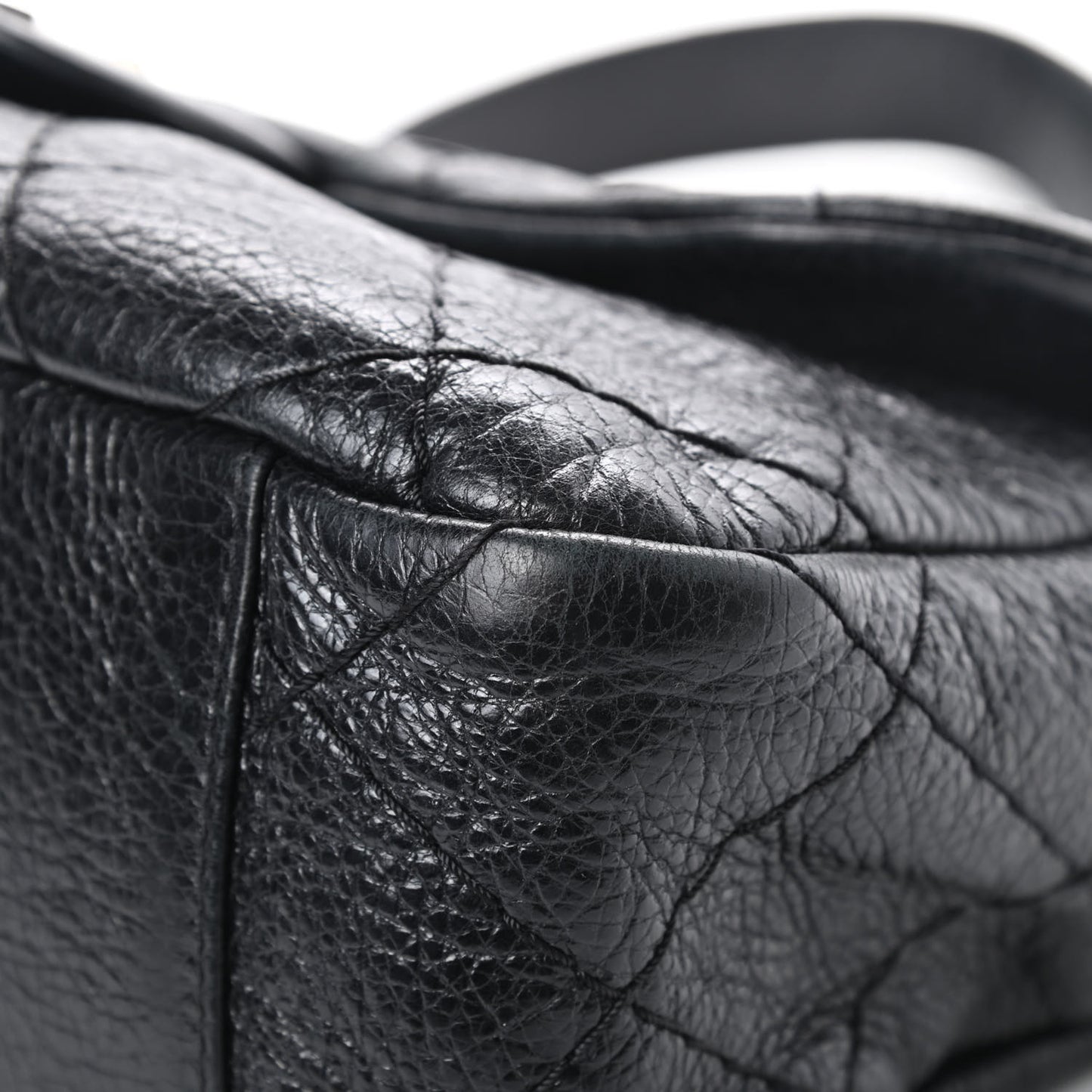 Glazed Calfskin Stitched On The Road Flap Black