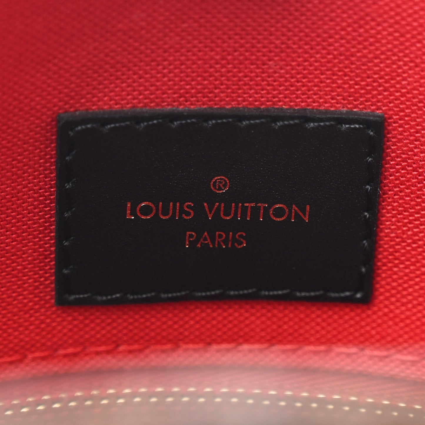 Reverse Monogram Giant Onthego MM