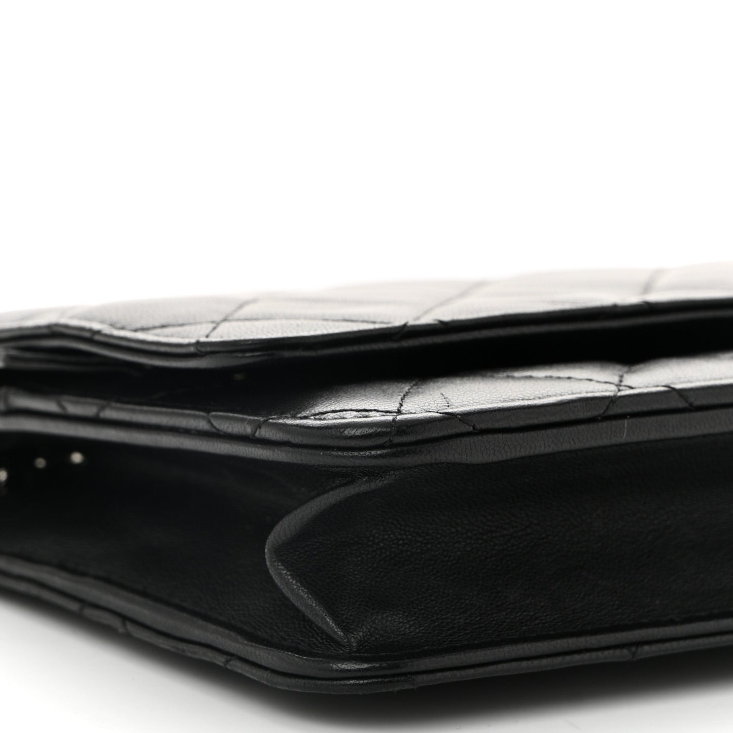Lambskin Quilted Wallet On Chain WOC Black