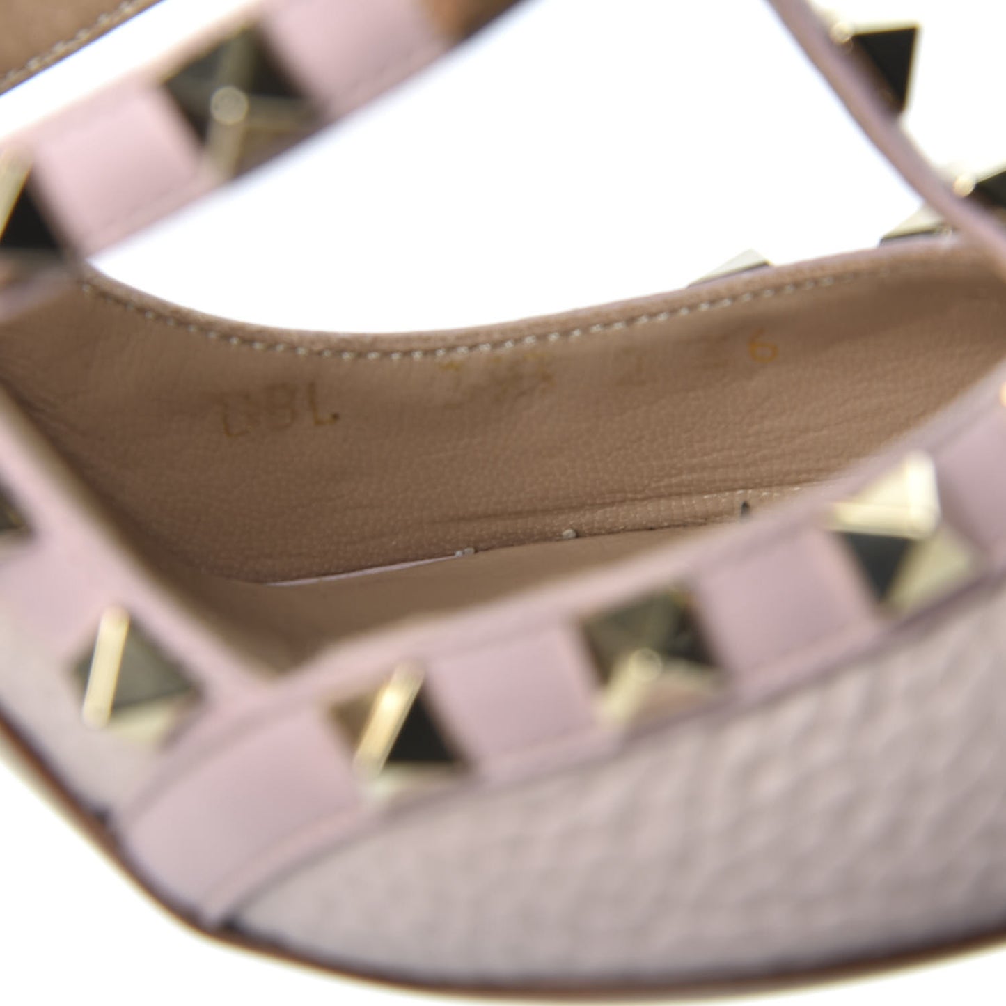 Pebbled Calfskin Rockstud Ankle Strap Pumps 36 Poudre