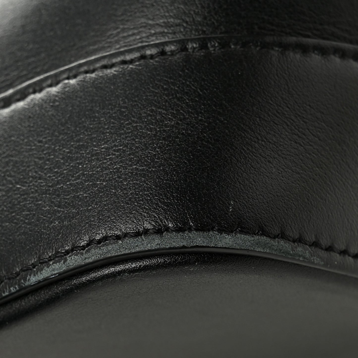 Smooth Calfskin Small Cuir Triomphe Bucket Bag Black