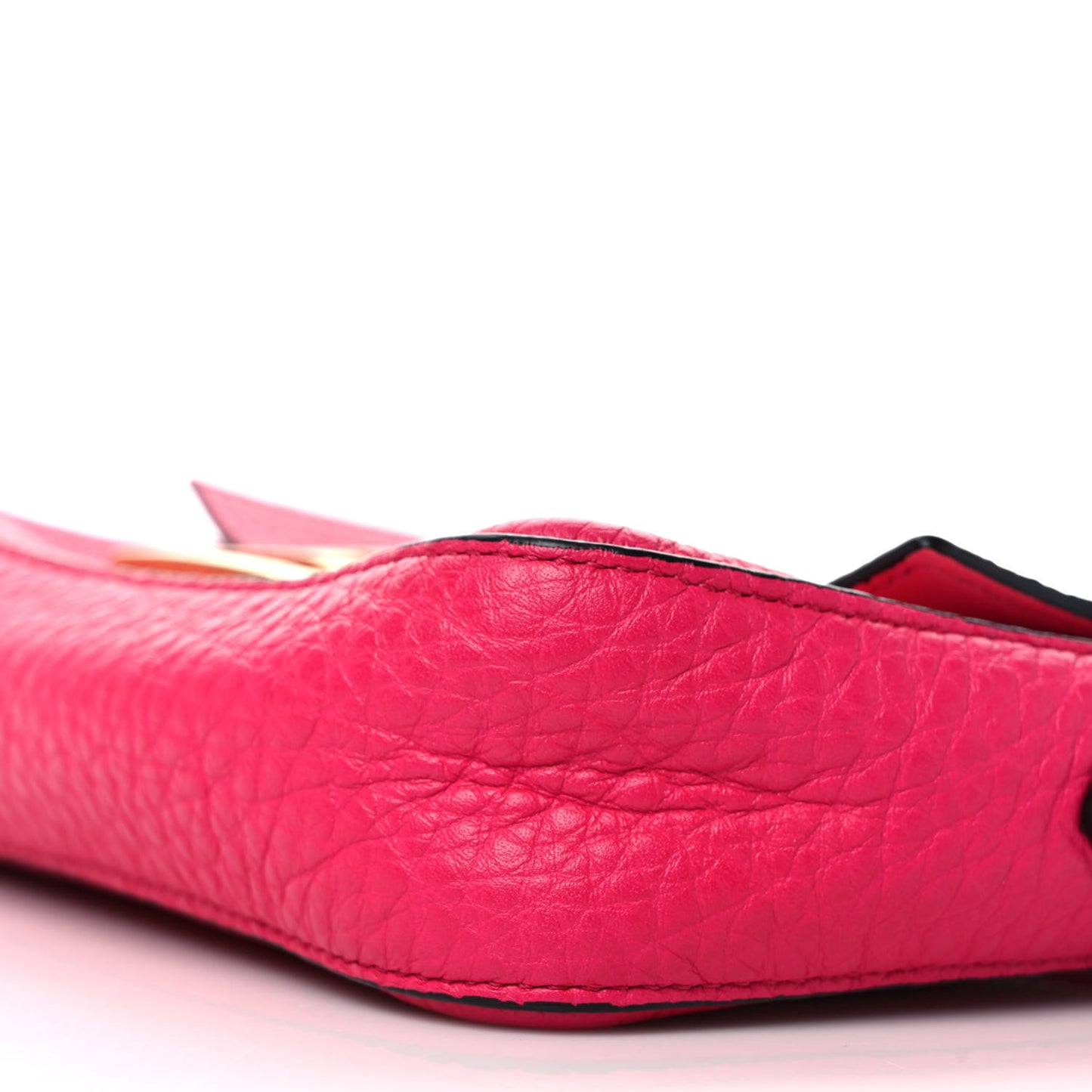Cuoio Romano Mini Baguette Fuxia