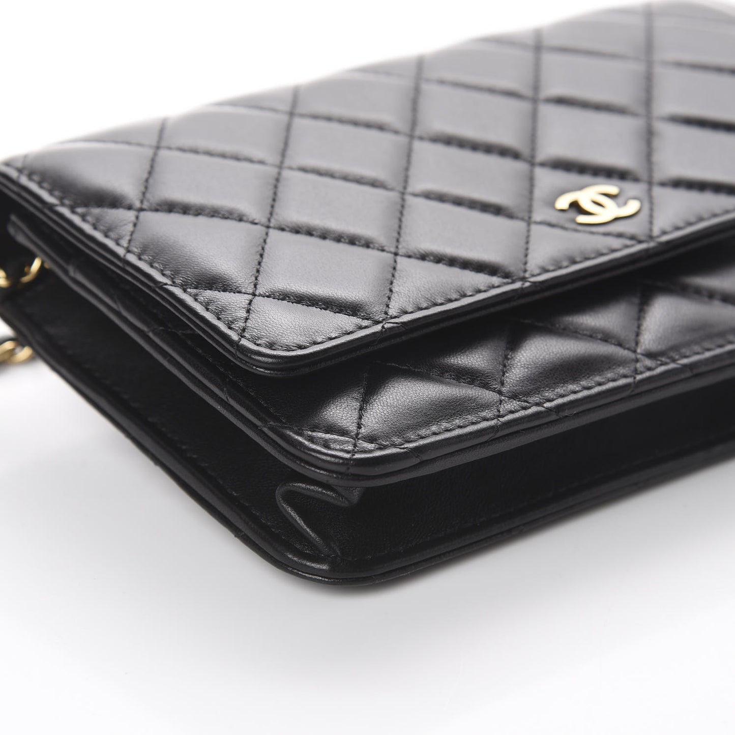 Lambskin Quilted Wallet On Chain WOC Black