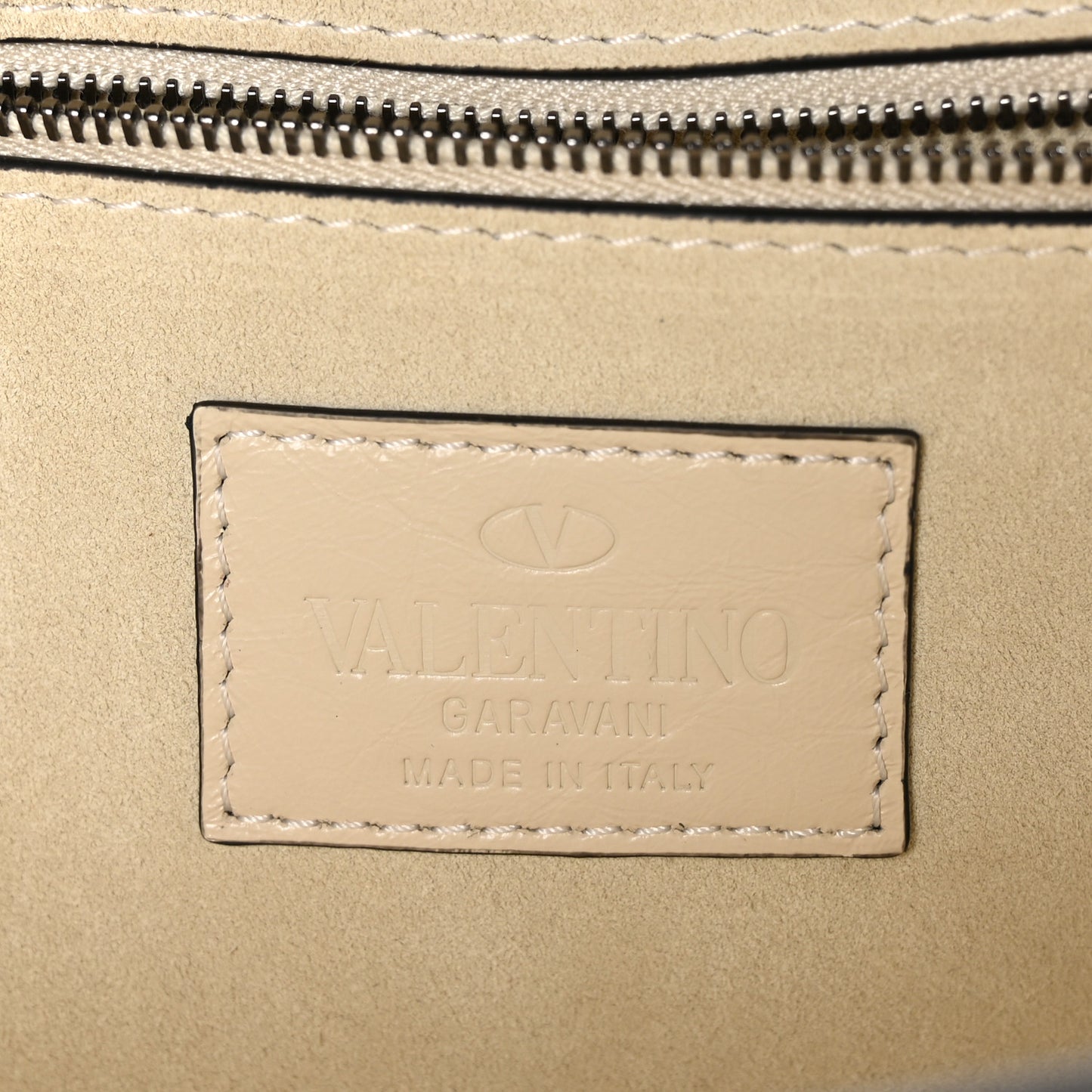 Craquele Calfskin Medium Glam Lock Rockstud Flap Light Ivory