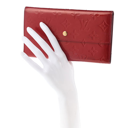 Louis Vuitton Vernis Porte Tresor International Wallet Pomme D'Amour 2 of 15