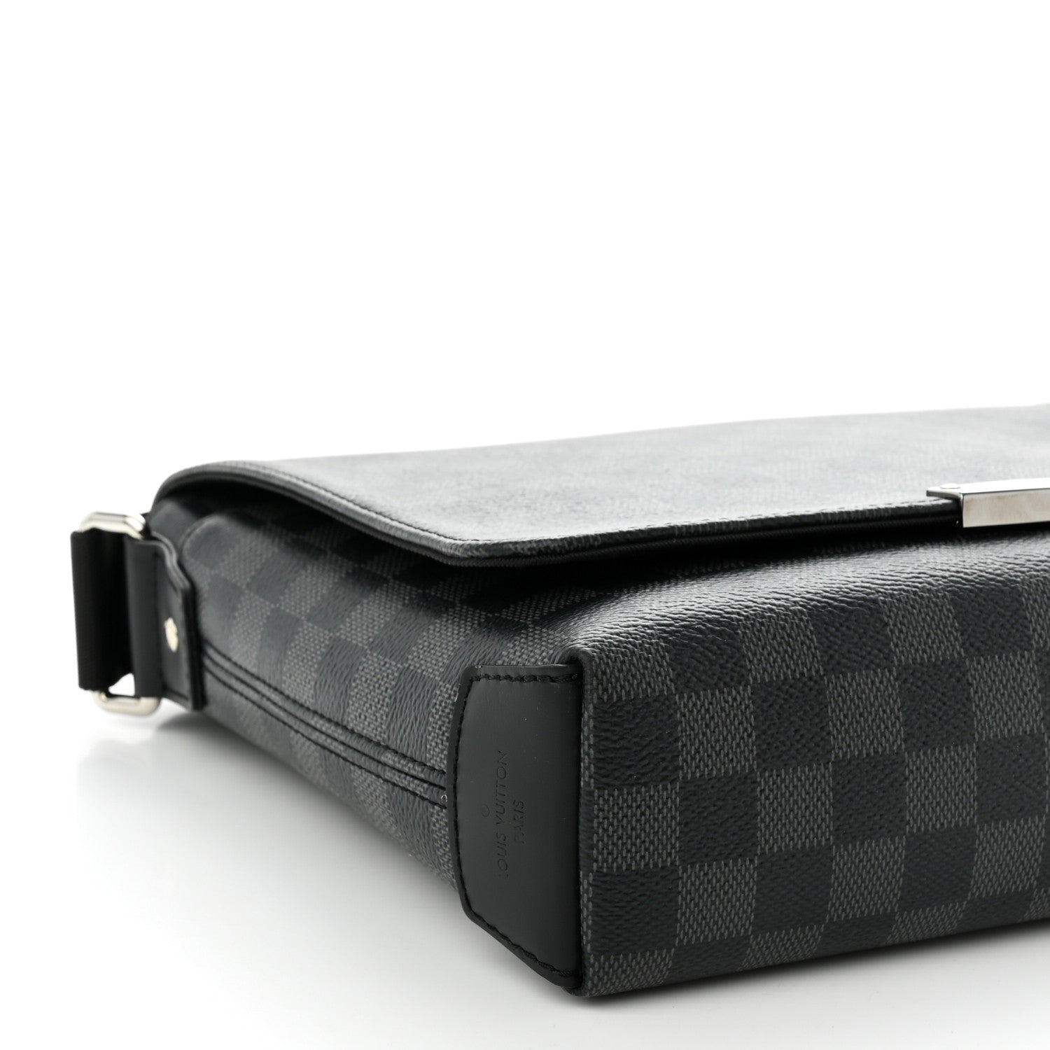 Louis Vuitton Damier Graphite District PM 9 of 10