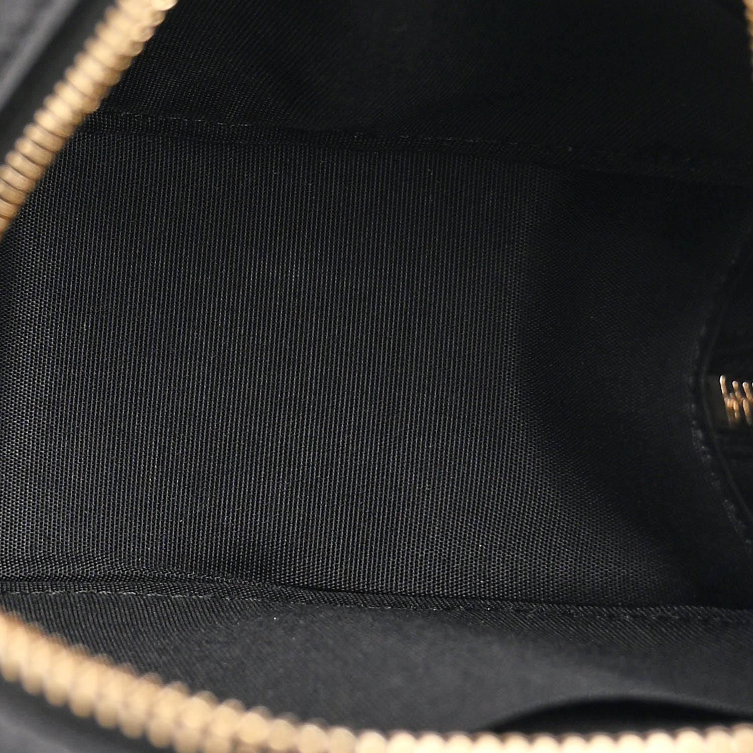 Chanel Shiny Lambskin Ribbon Quilted Round Clutch With Chain Black 5 of 11