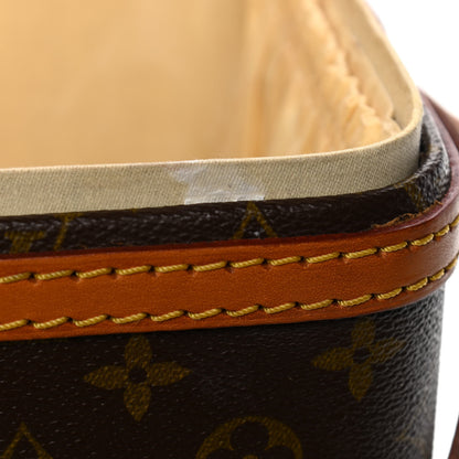 Louis Vuitton Monogram Train Case 11 of 17
