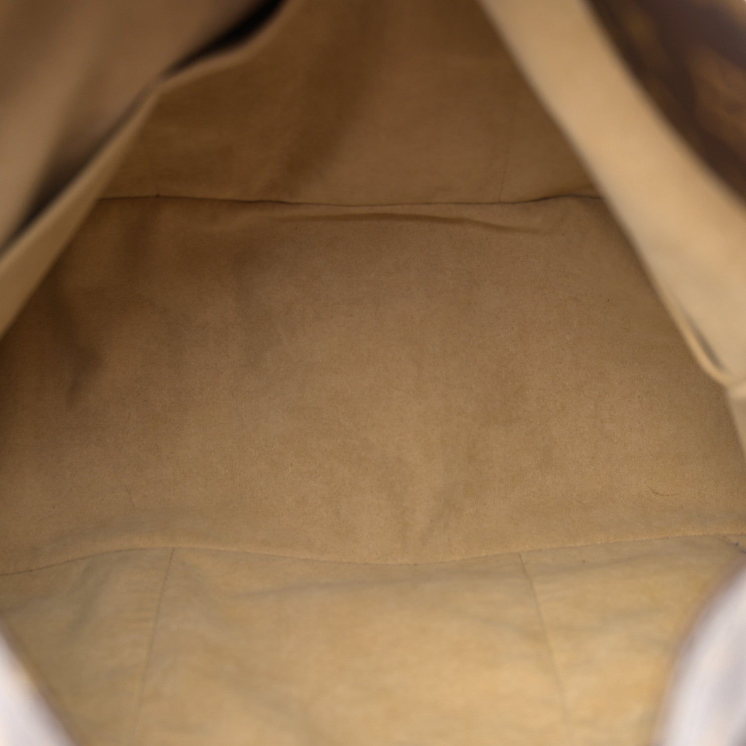 Louis Vuitton Monogram Artsy MM 5 of 14