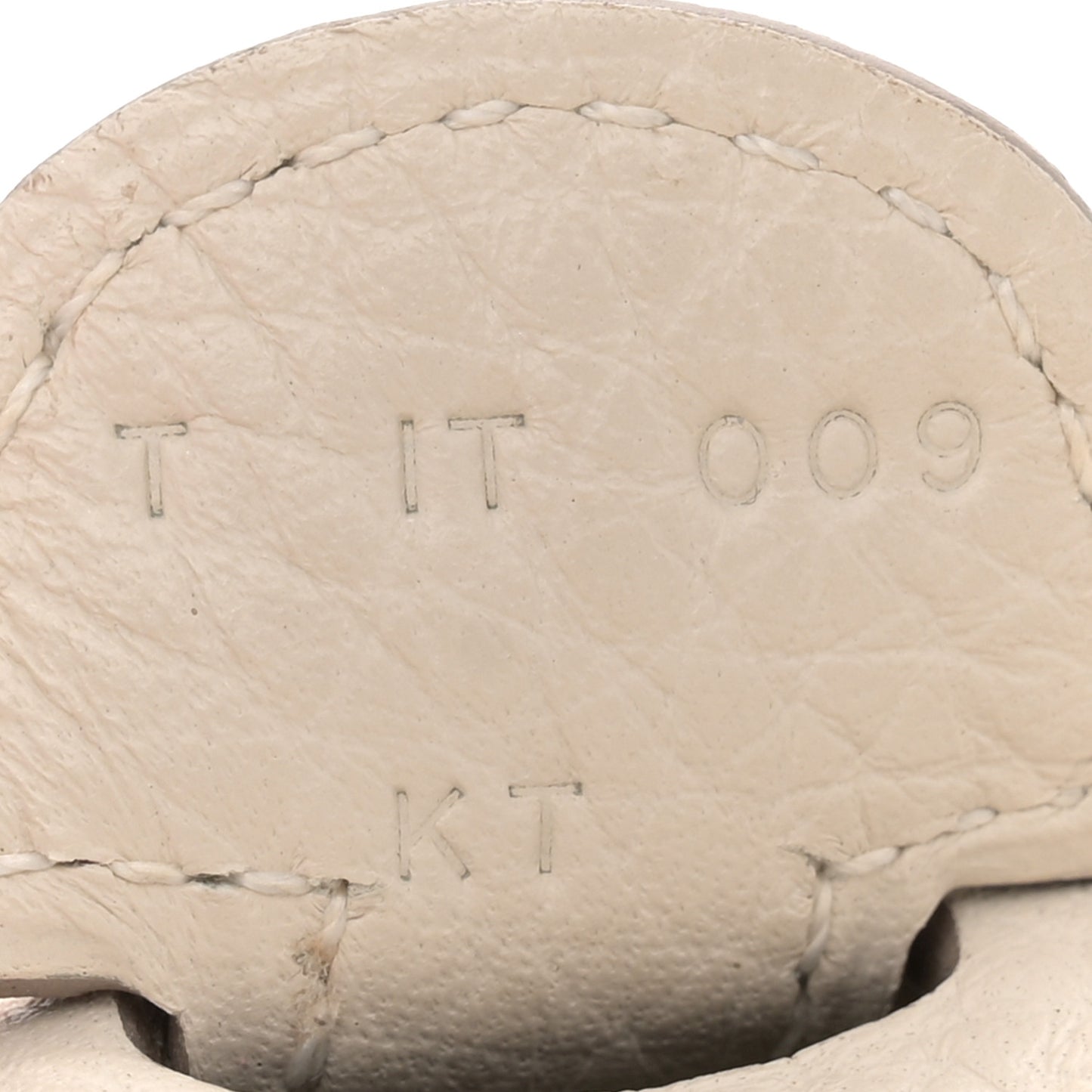 Taurillon Clemence Amazone Evelyne III PM Craie