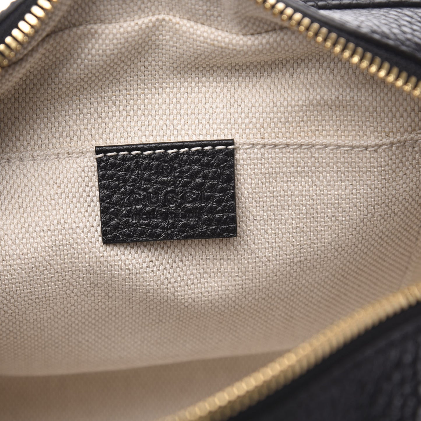 Pebbled Calfskin Small Soho Disco Bag Black