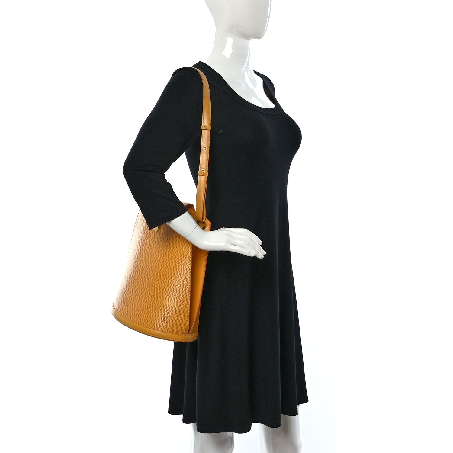 Louis Vuitton Epi Cluny Tassil 2 of 14